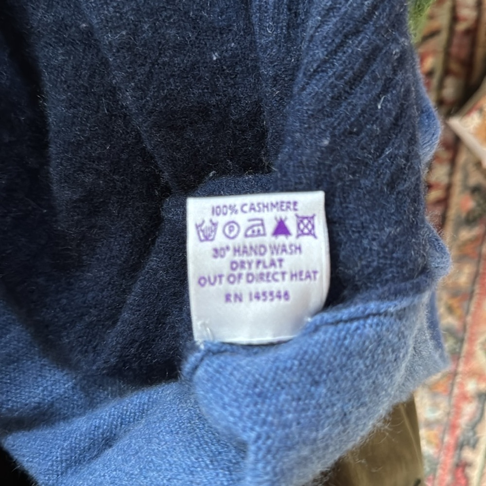 Brora 100% Women’s Cashmere Green and Navy Sweater, size M/L - Picture 6 of 12